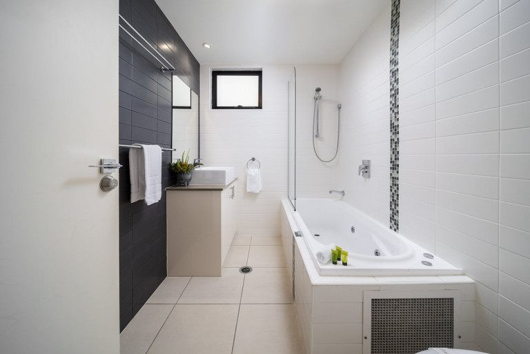 The Bay Apartments 2 Bedroom Apt 27 1200px 9
