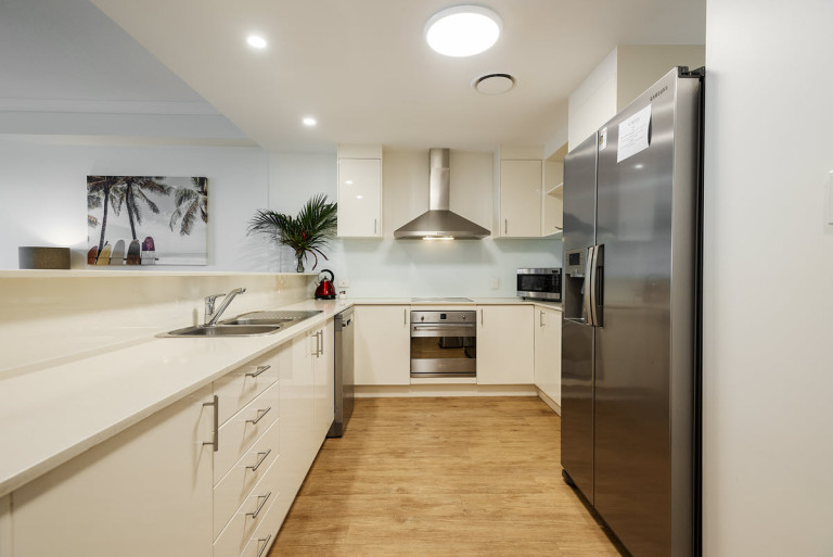 The Bay Apartments 3BR Poolside Apt 2 1200px 7